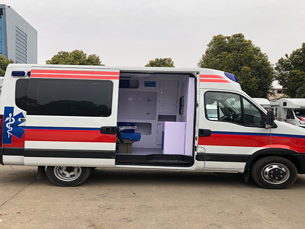 依維柯歐勝救護車