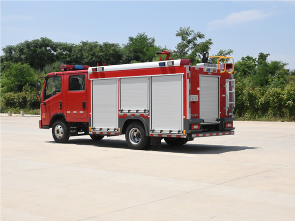 福田2.5噸水罐消防車(chē)