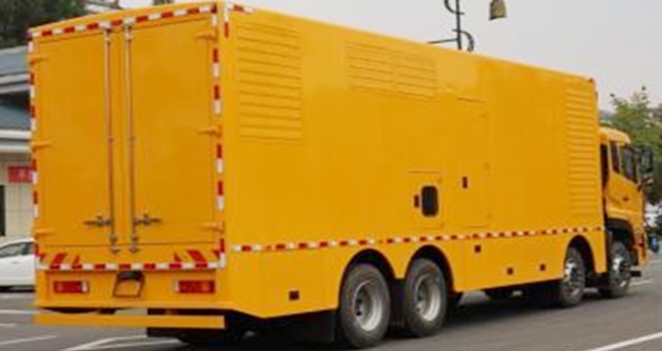 東風(fēng)天龍前四后八電源車(chē)1000KW