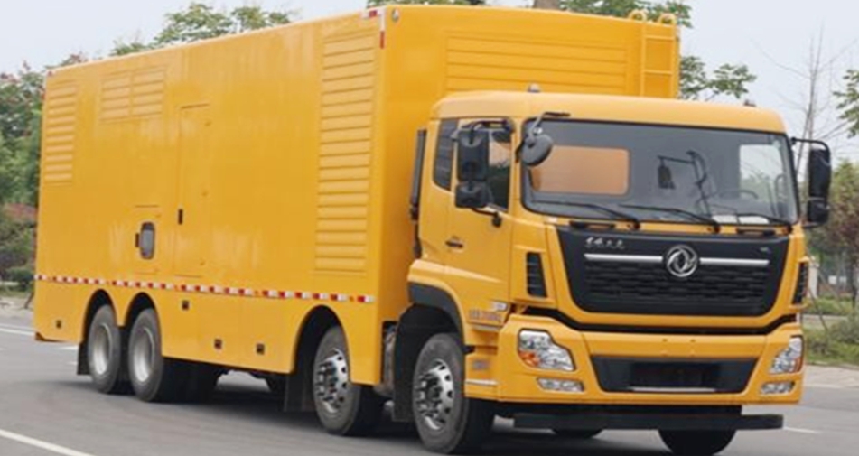 東風(fēng)天龍前四后八電源車(chē)1000KW